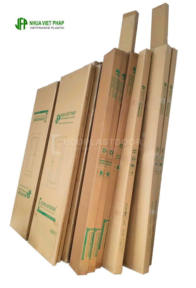 quy cách đóng gói sản phẩm cửa gỗ nhựa Việt Pháp