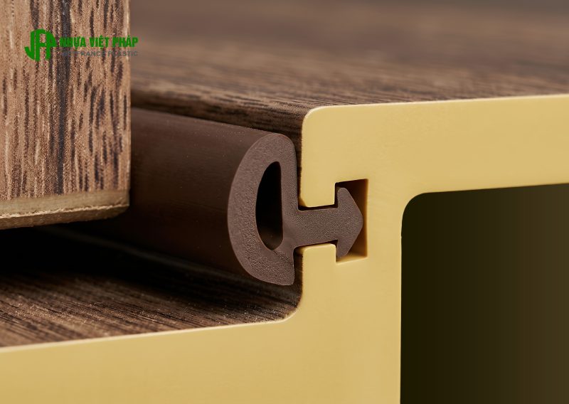 Gioăng cửa 2 thành phần cao cấp trên cửa gỗ nhựa Việt Pháp thế hệ 2